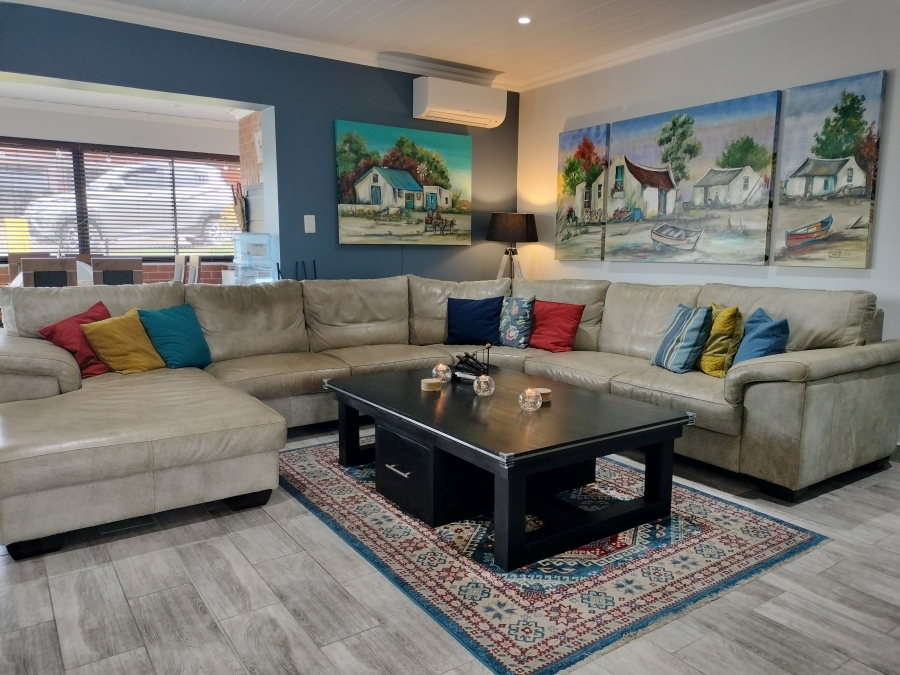 3 Bedroom Property for Sale in Tergniet Western Cape